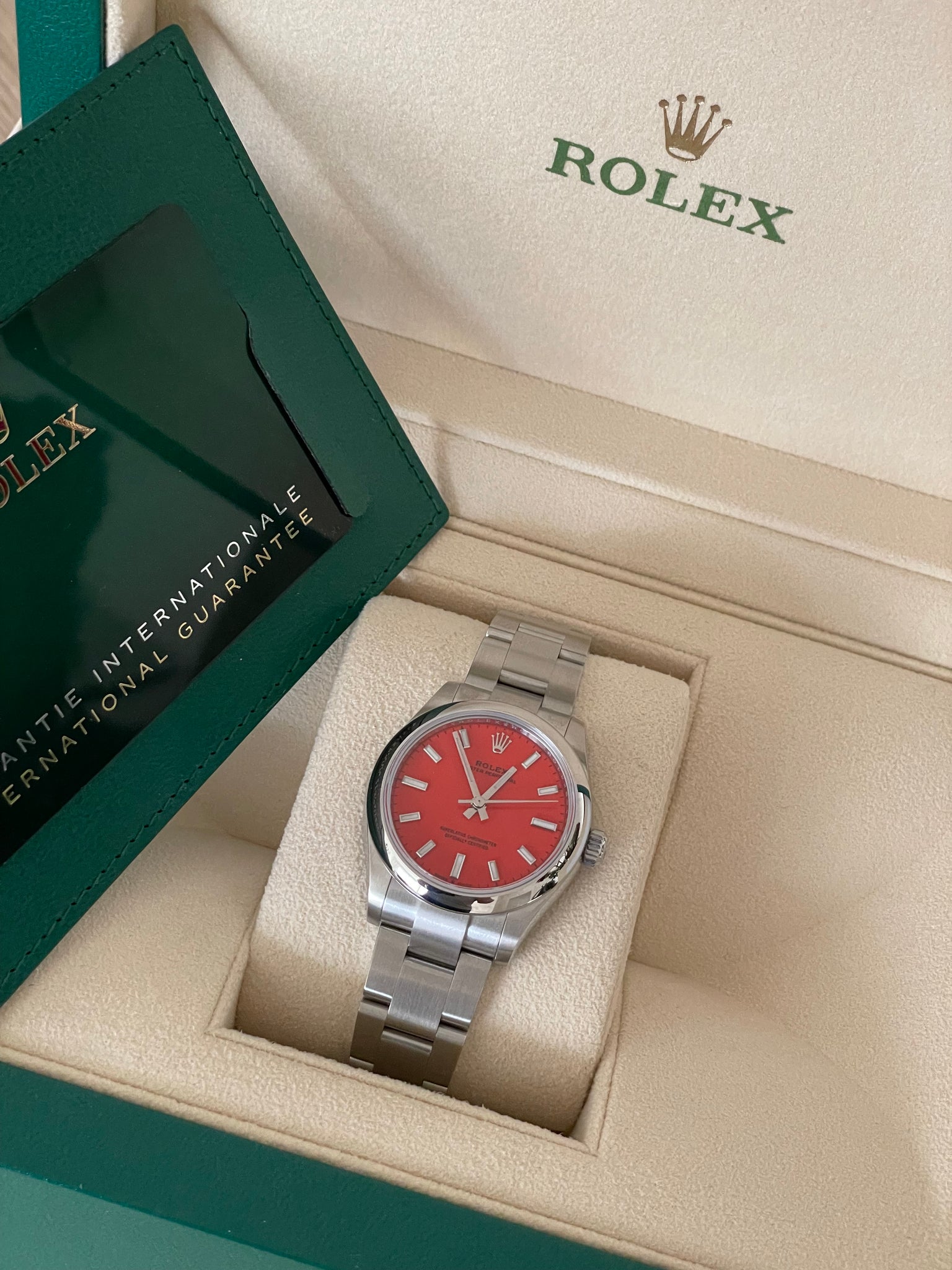 ROLEX Oyster Perpetual 31mm Red Coral