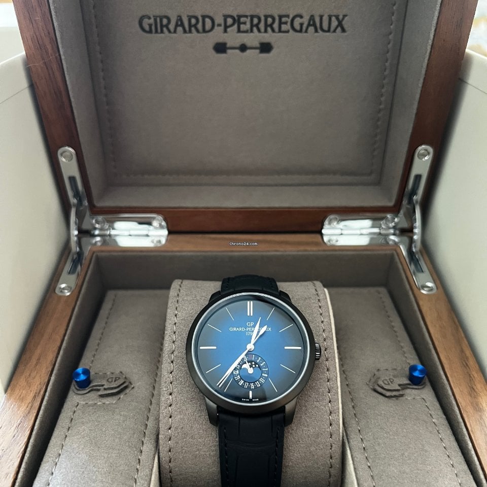 Girard Perregaux 1966 Blue Moon Dial 40mm