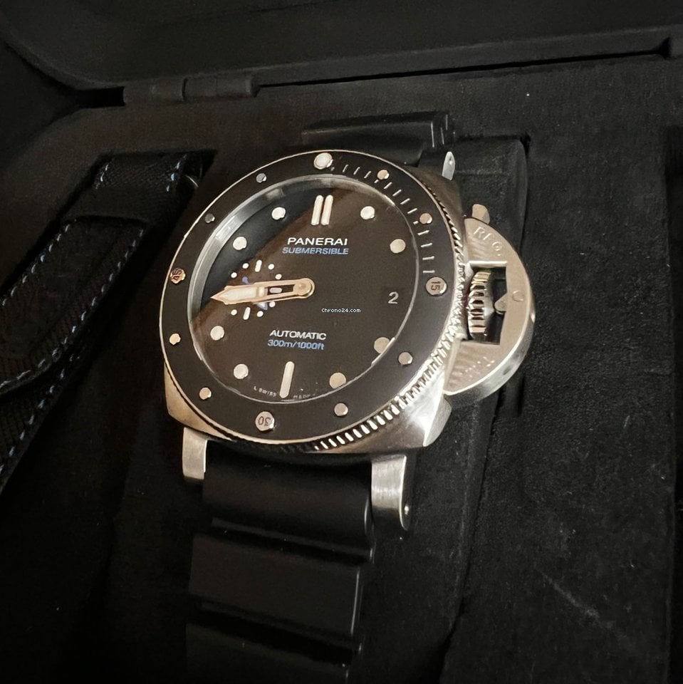 Panerai Luminor Submersible